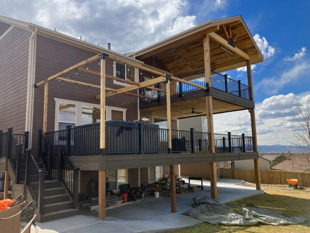 Deck with Hot Tub & Pergola