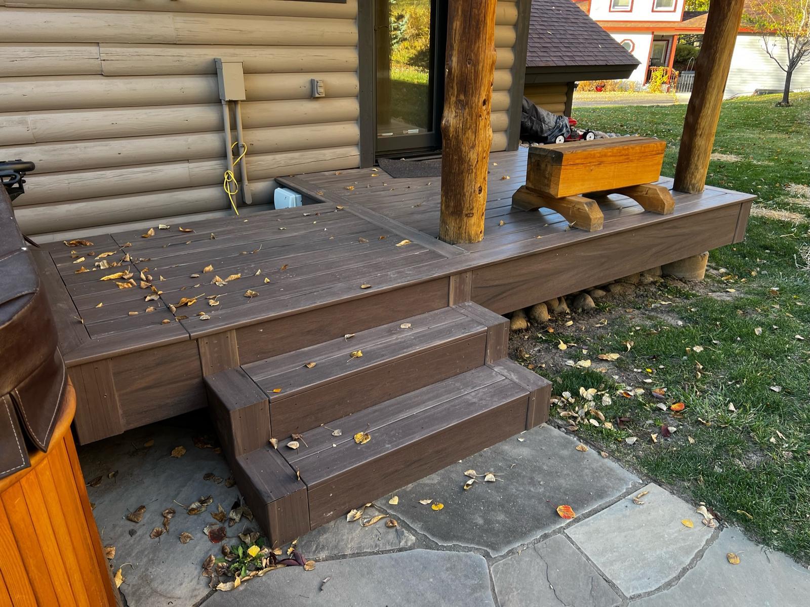 Log Home Deck & Steps